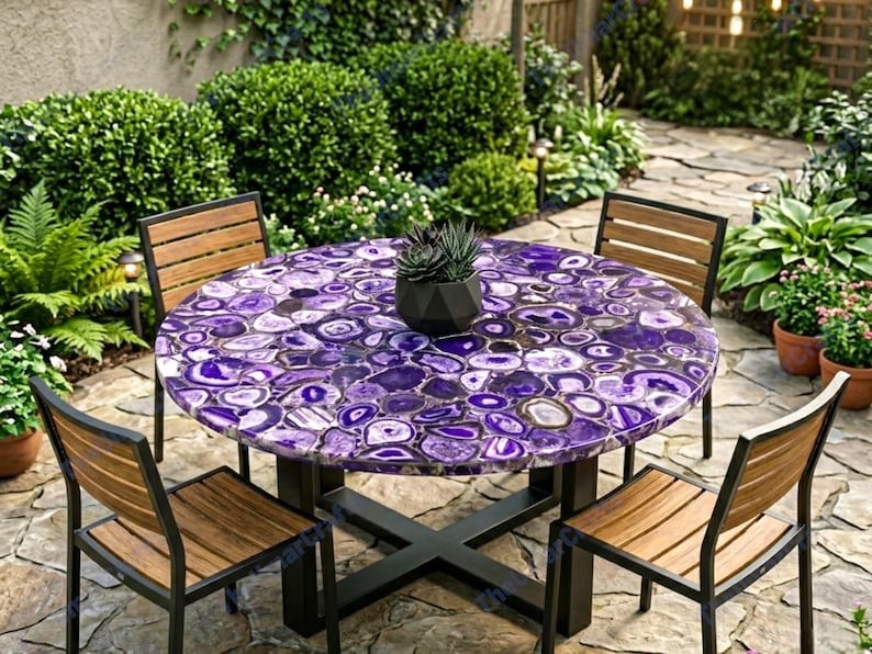 Agate Tables